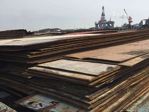 鋼板鋪路也是常見(jiàn)的一種鋪路方式，利用鋼板鋪路具有哪些意義？！